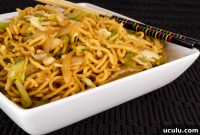 Authentic Chicken Chow Mein Recipe for Crispy Noodles