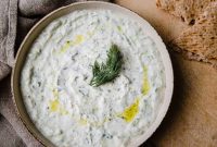 Creamy Homemade Tzatziki: Authentic Greek Yogurt Cucumber Dip