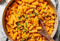 Spicy Vodka Rigatoni Recipe: Creamy Tomato Pasta with Heat