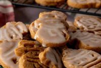 Molasses Cutout Cookies: Classic Spiced Sugar Cookies for Decorating