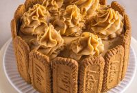 Lotus Biscoff Buttercream Cake Recipe for Decadent Dessert