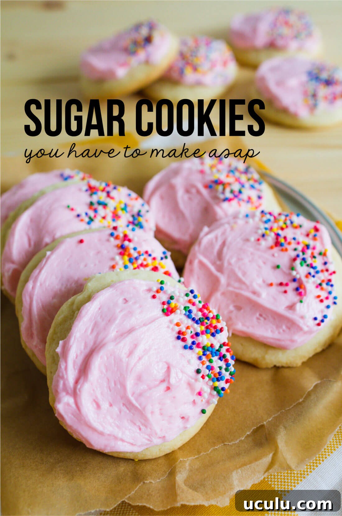 Sugar Cookies - a recipe that you have to try asap! from www.thirtyhandmadedays.com