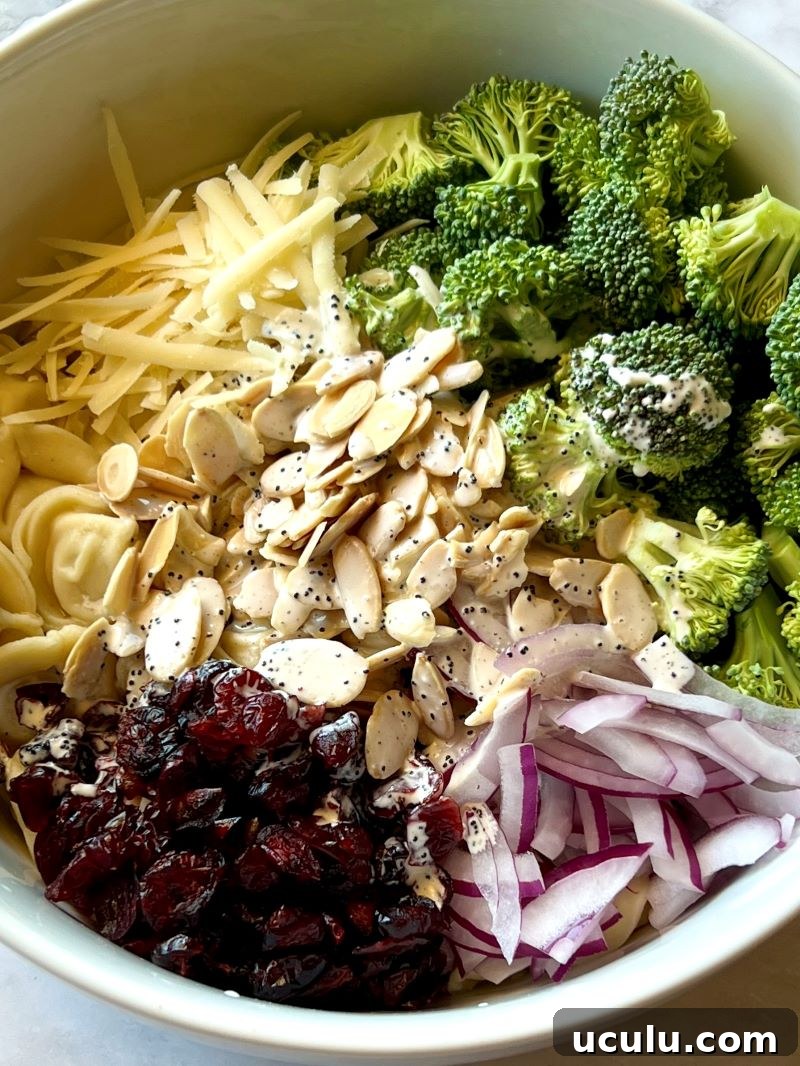 Tossing salad with dressing