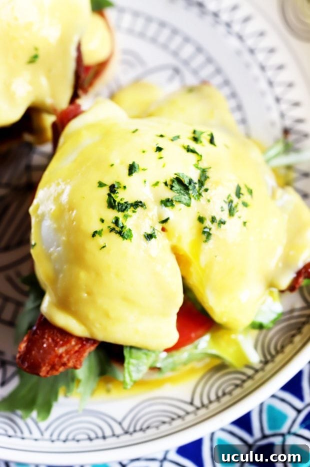 BLAT Eggs Benedict