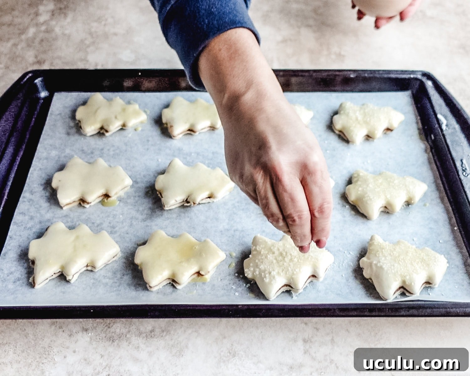 Sprinkle tops of the Puff Pastry with sparkling sugar, if desired.