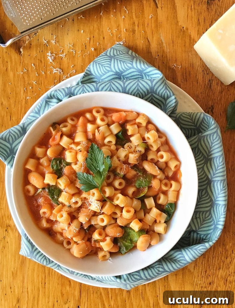 Pasta e Fagioli via LizsHealthyTable.com #pasta #beans