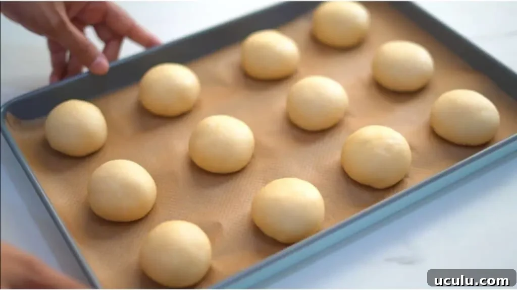 mini brioche slider buns