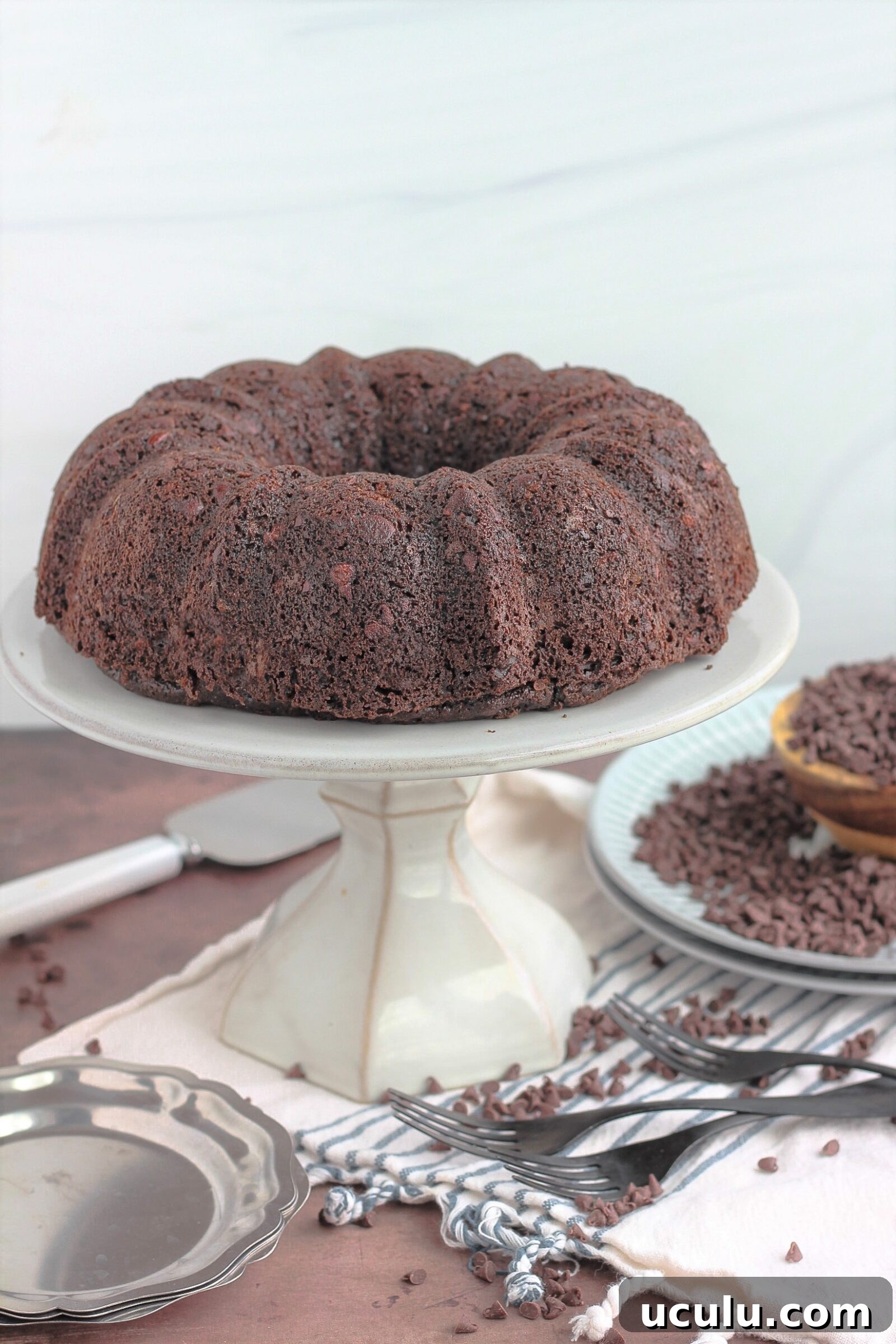 Chocolate banana bundt cake slice