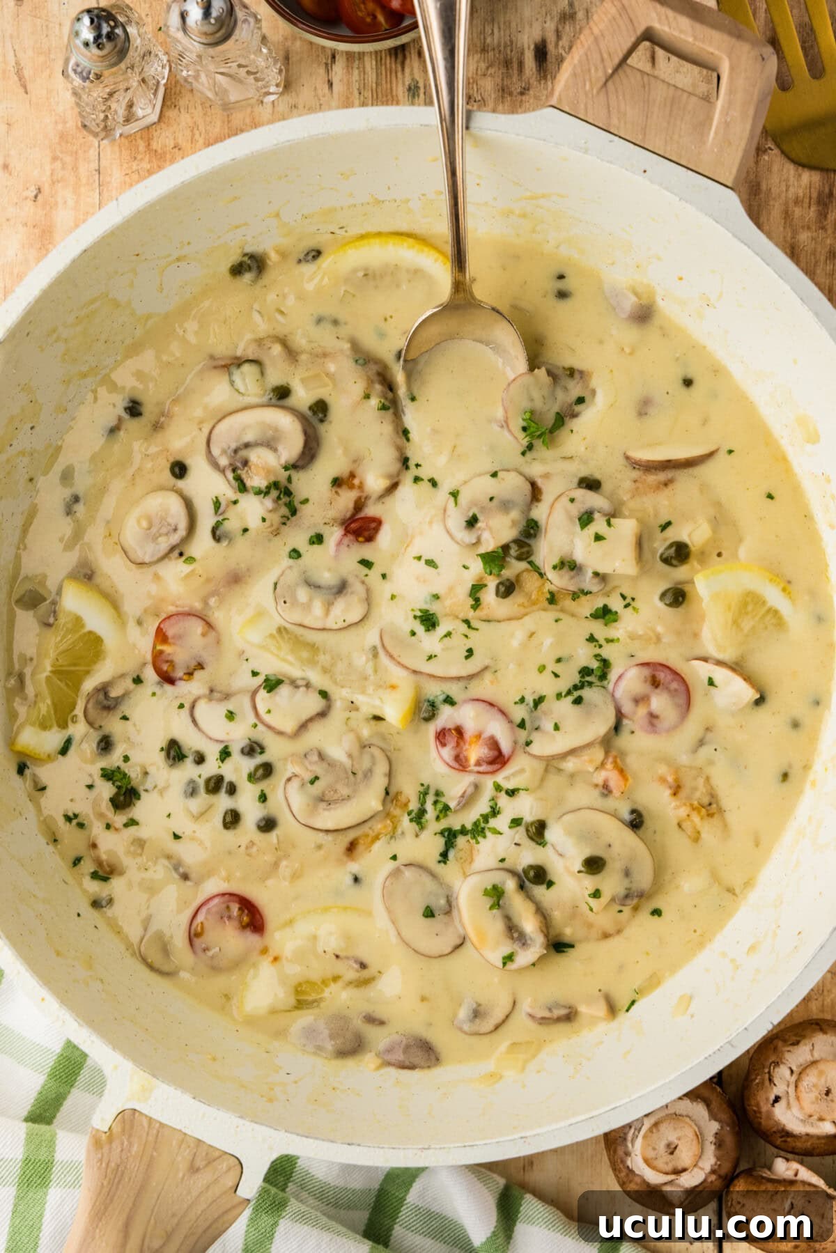 Chicken Scallopini in skillet